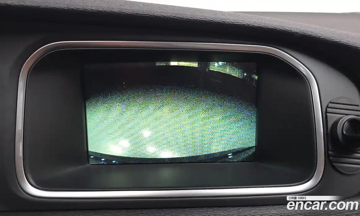Volvo V40 2015 2.0 автомат (гидро), фото 15