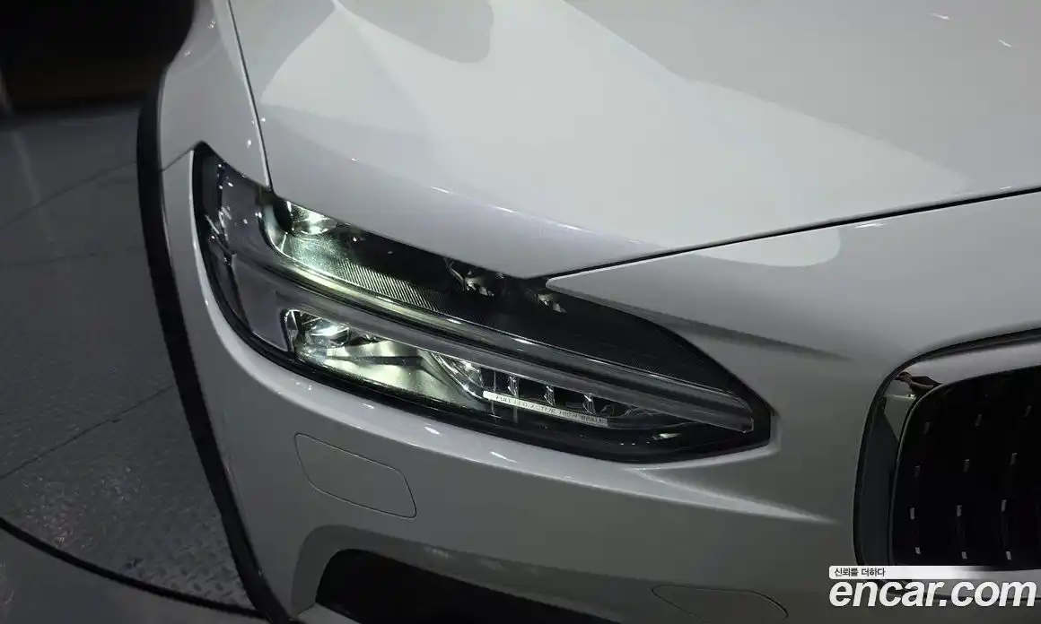 Volvo V90 2020 2.0 автомат (гидро), фото 8