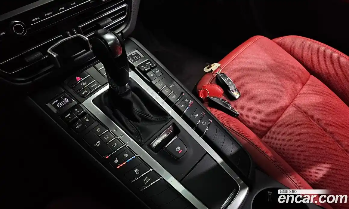 Porsche Macan 2021 2.0 автомат (гидро), фото 11
