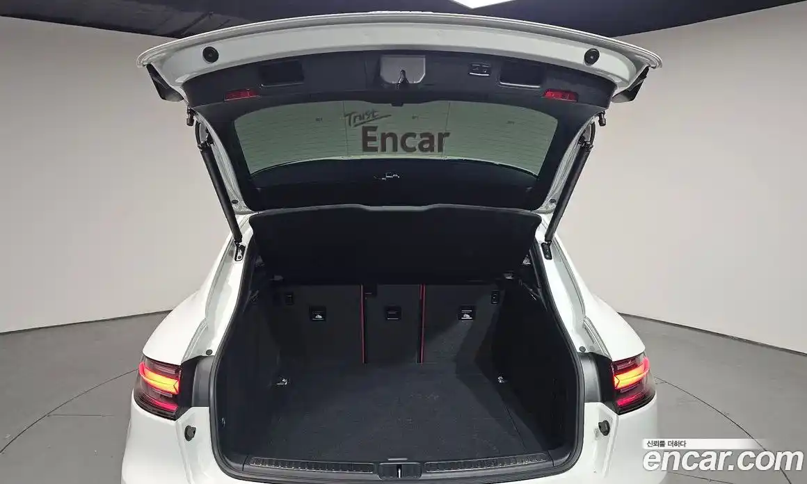 Porsche Macan 2021 2.0 автомат (гидро), фото 24