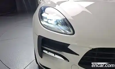 Porsche Macan 2021 2.0 автомат (гидро), миниатюра 7