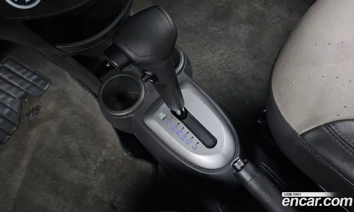 Chevrolet Spark 2012 1.0 автомат (гидро), фото 11