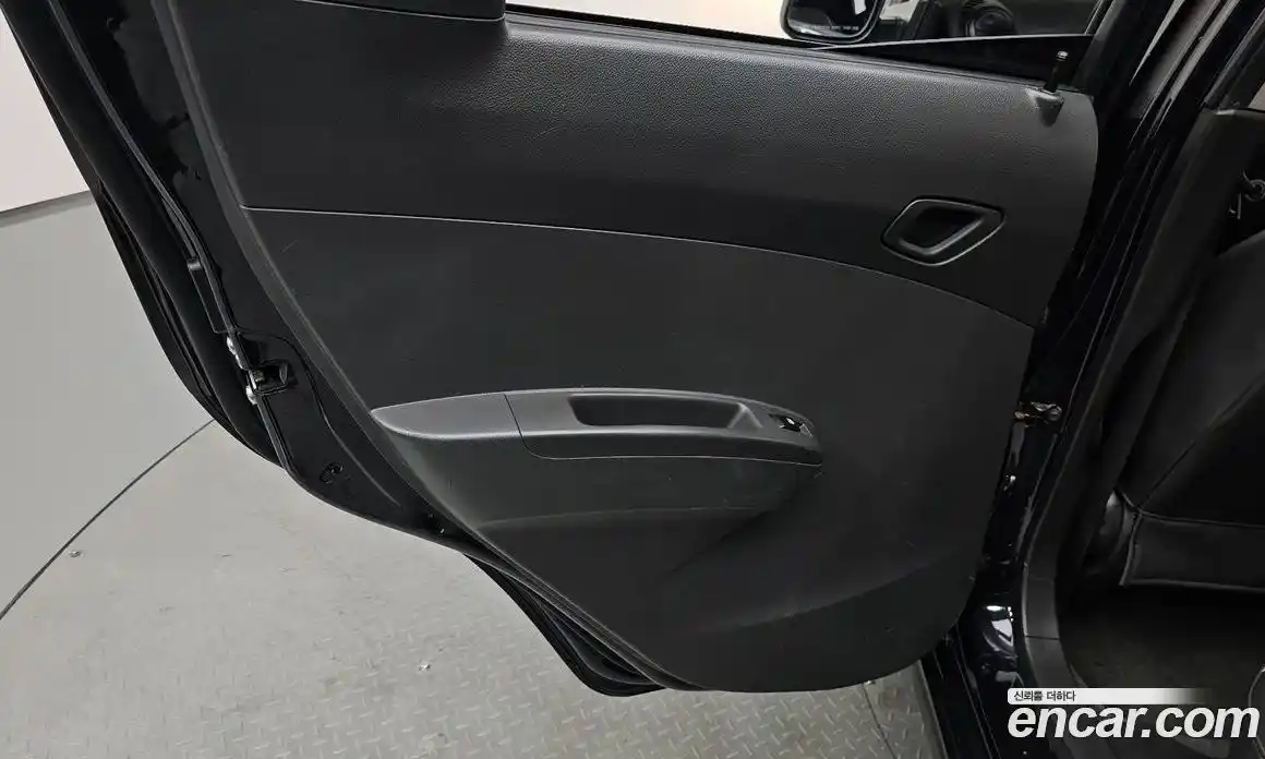 Chevrolet Spark 2012 1.0 автомат (гидро), фото 14