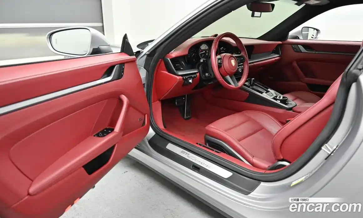 Porsche 911 2024 3.0 автомат (гидро), фото 11