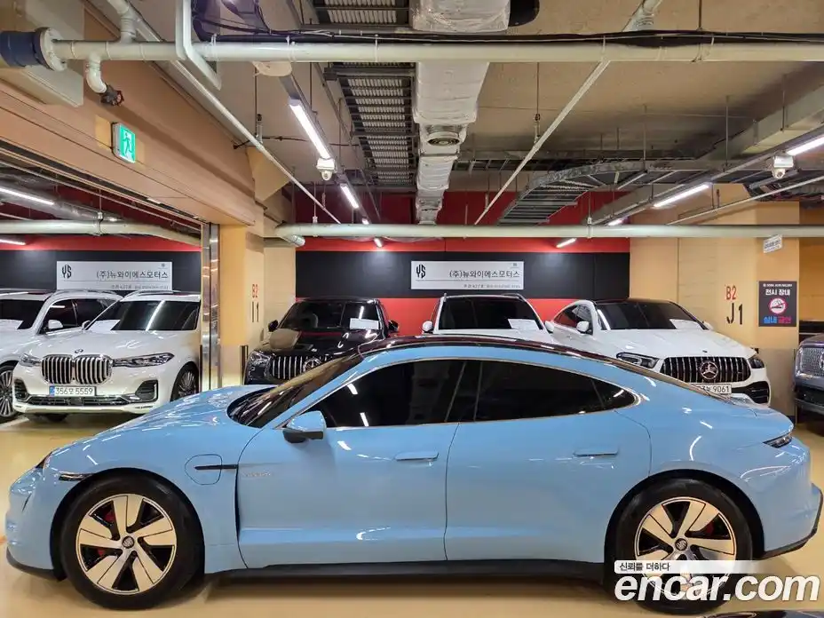 Porsche Taycan 2021 0.1 автомат (гидро), фото 6