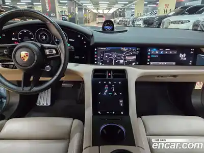 Porsche Taycan 2021 0.1 автомат (гидро), миниатюра 7
