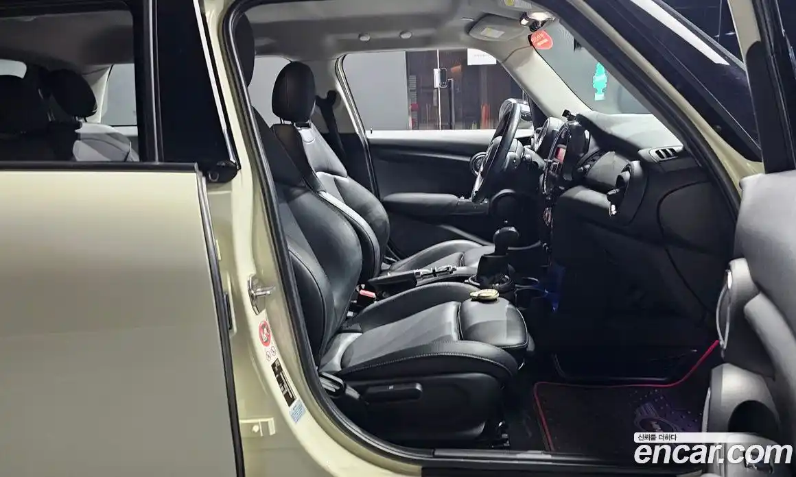 Mini Cooper 2015 1.5 автомат (гидро), фото 11