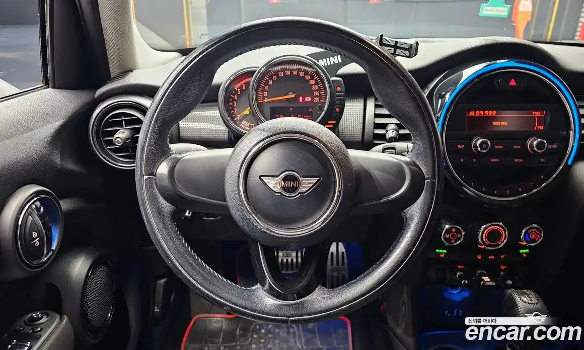 Mini Cooper 2015 1.5 автомат (гидро), фото 13
