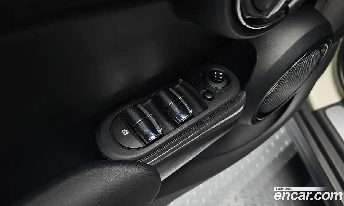 Mini Cooper 2015 1.5 автомат (гидро), фото 15
