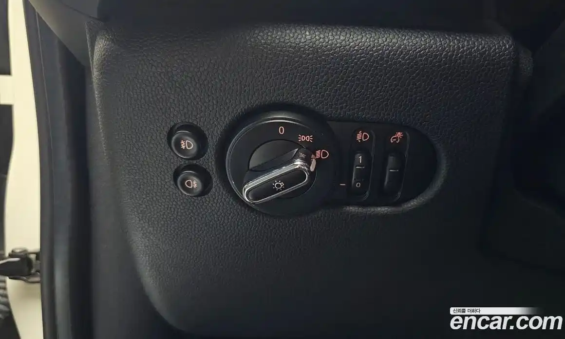 Mini Cooper 2015 1.5 автомат (гидро), фото 17