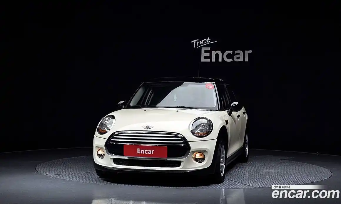 Mini Cooper 2015 1.5 автомат (гидро), фото 3