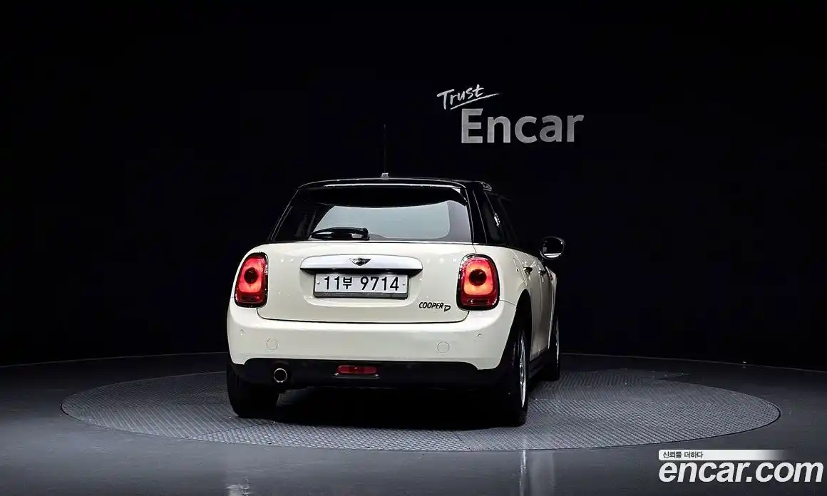 Mini Cooper 2015 1.5 автомат (гидро), фото 4