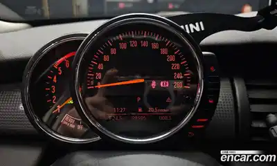 Mini Cooper 2015 1.5 автомат (гидро), миниатюра 8