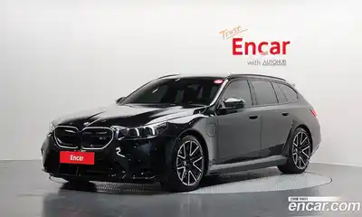 BMW M5, 2026, 4 057 км