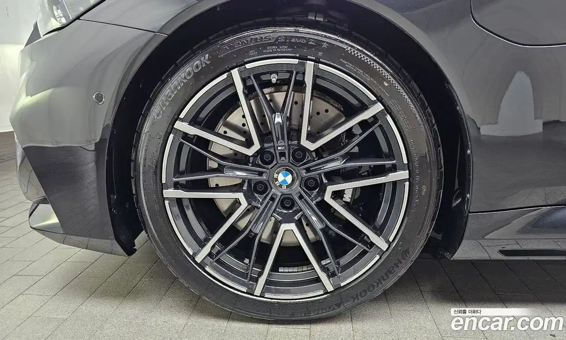 BMW M5 2026 4.4 автомат (гидро), фото 5
