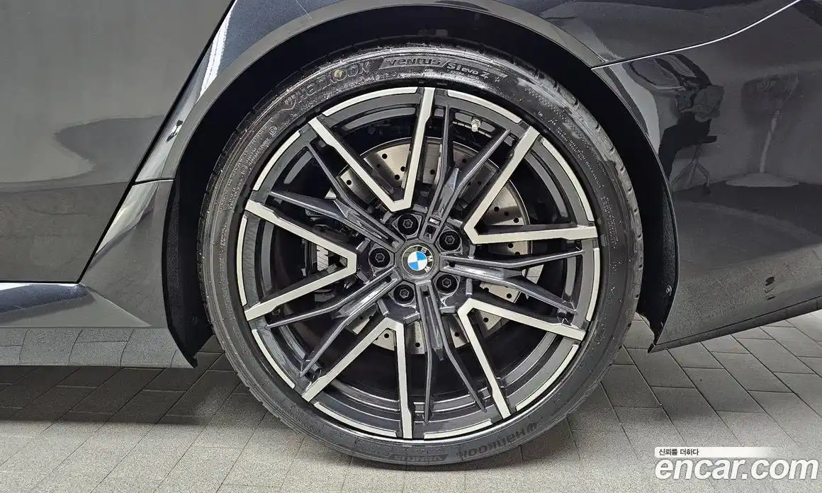 BMW M5 2026 4.4 автомат (гидро), фото 7