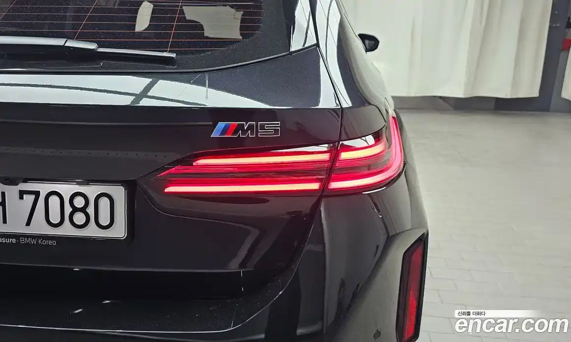 BMW M5 2026 4.4 автомат (гидро), фото 9