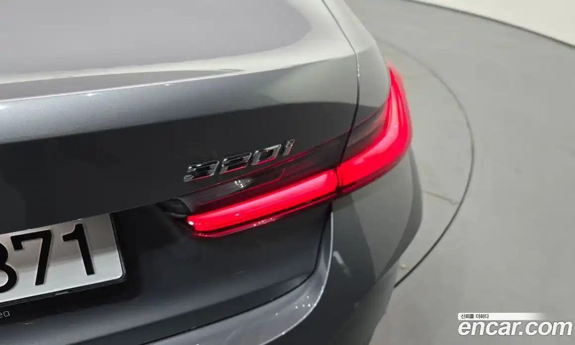 BMW 3 серия 2025 2.0 автомат (гидро), фото 9
