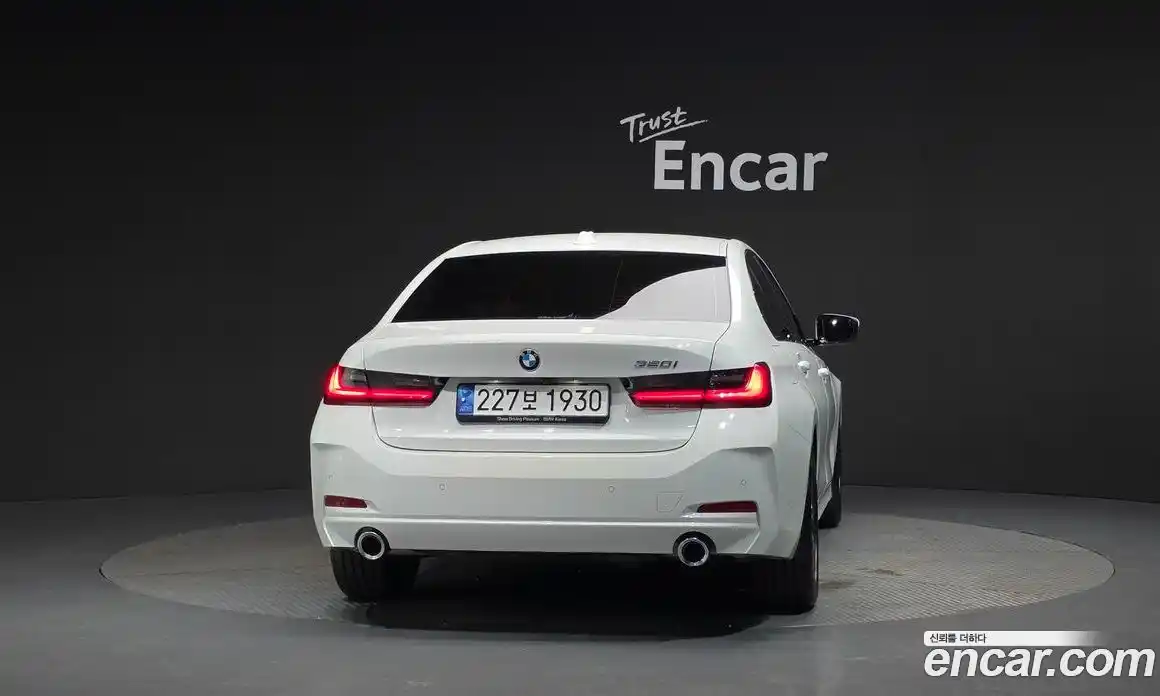 BMW 3 серия 2023 2.0 автомат (гидро), фото 4
