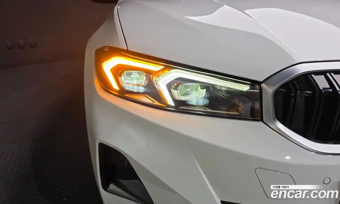 BMW 3 серия 2023 2.0 автомат (гидро), фото 8