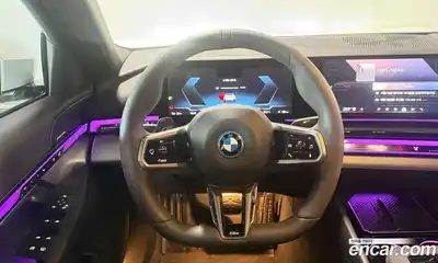 BMW i5 2025 автомат (гидро), миниатюра 12