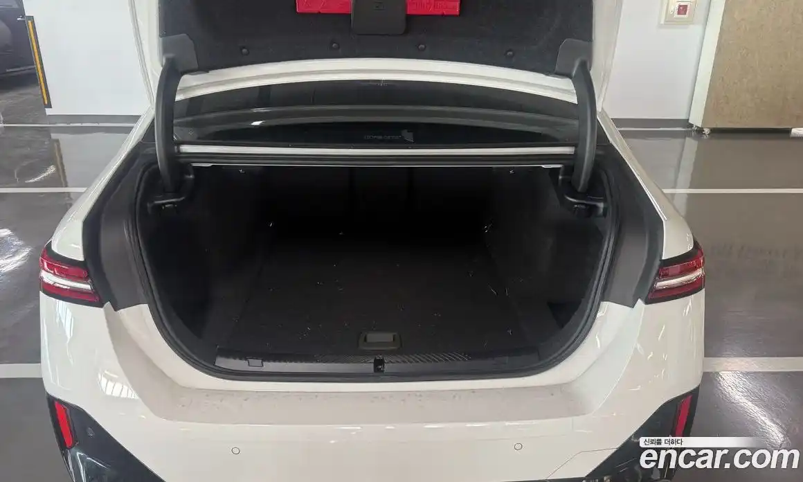 BMW i5 2025 автомат (гидро), фото 20