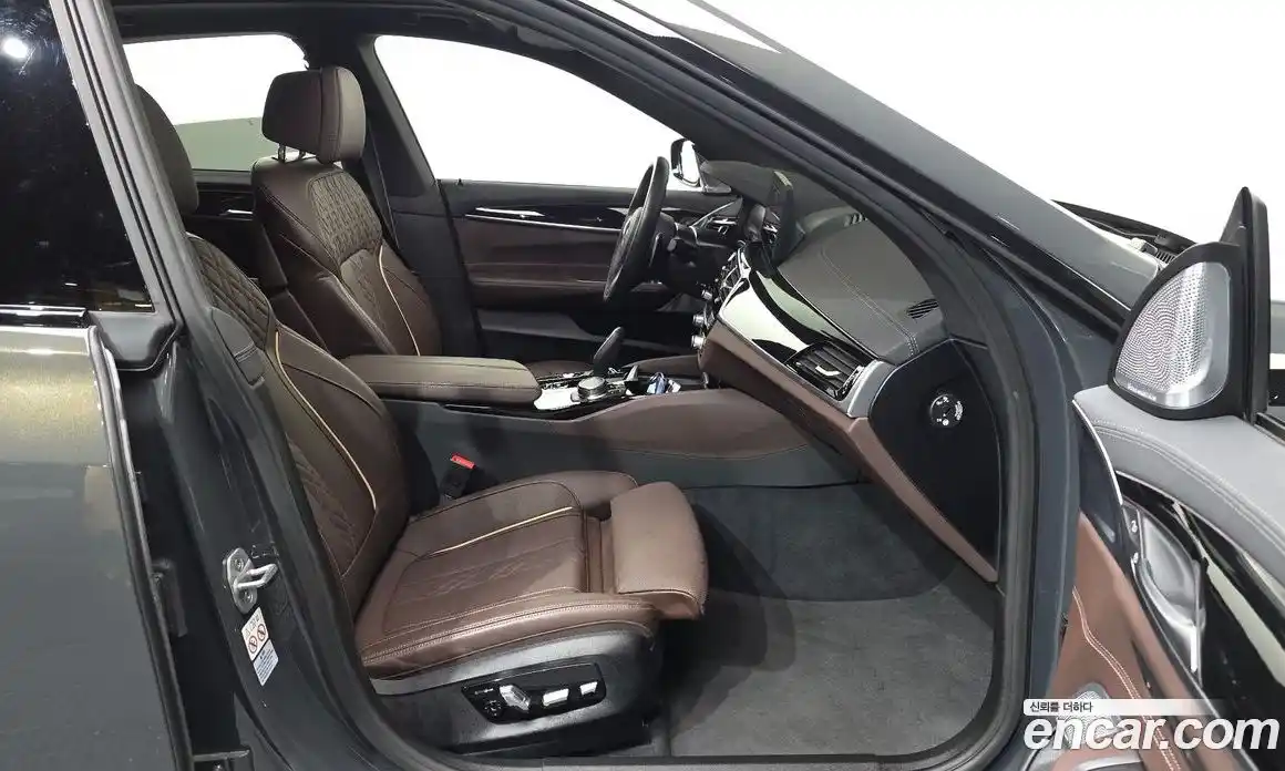 BMW 6 серия 2024 3.0 автомат (гидро), фото 11