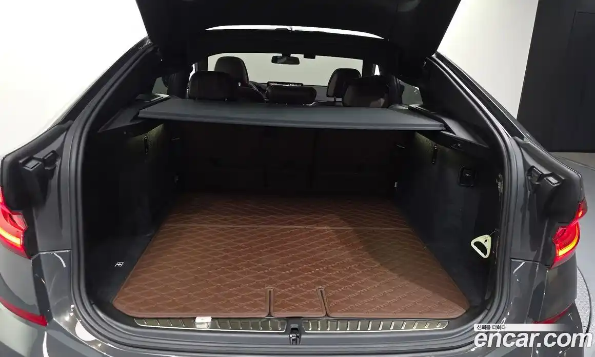 BMW 6 серия 2024 3.0 автомат (гидро), фото 20