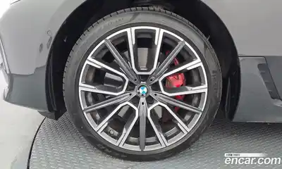 BMW 6 серия 2024 3.0 автомат (гидро), миниатюра 5