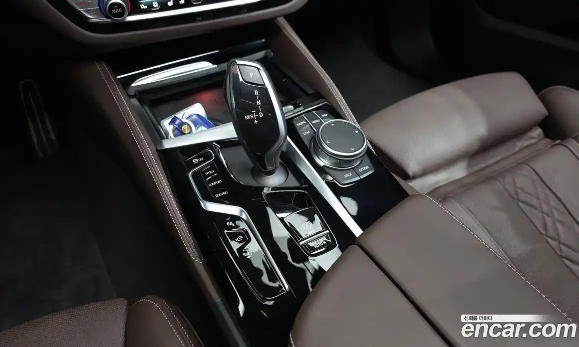BMW 6 серия 2024 3.0 автомат (гидро), фото 9