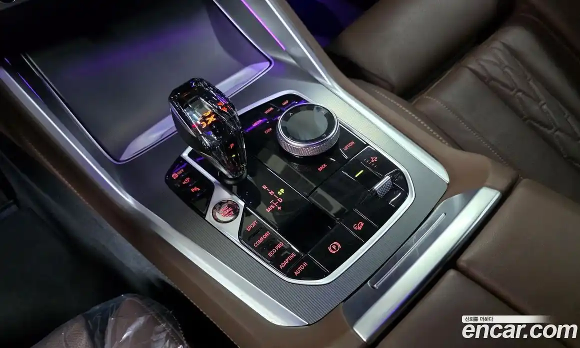BMW X6 2022 3.0 автомат (гидро), фото 16