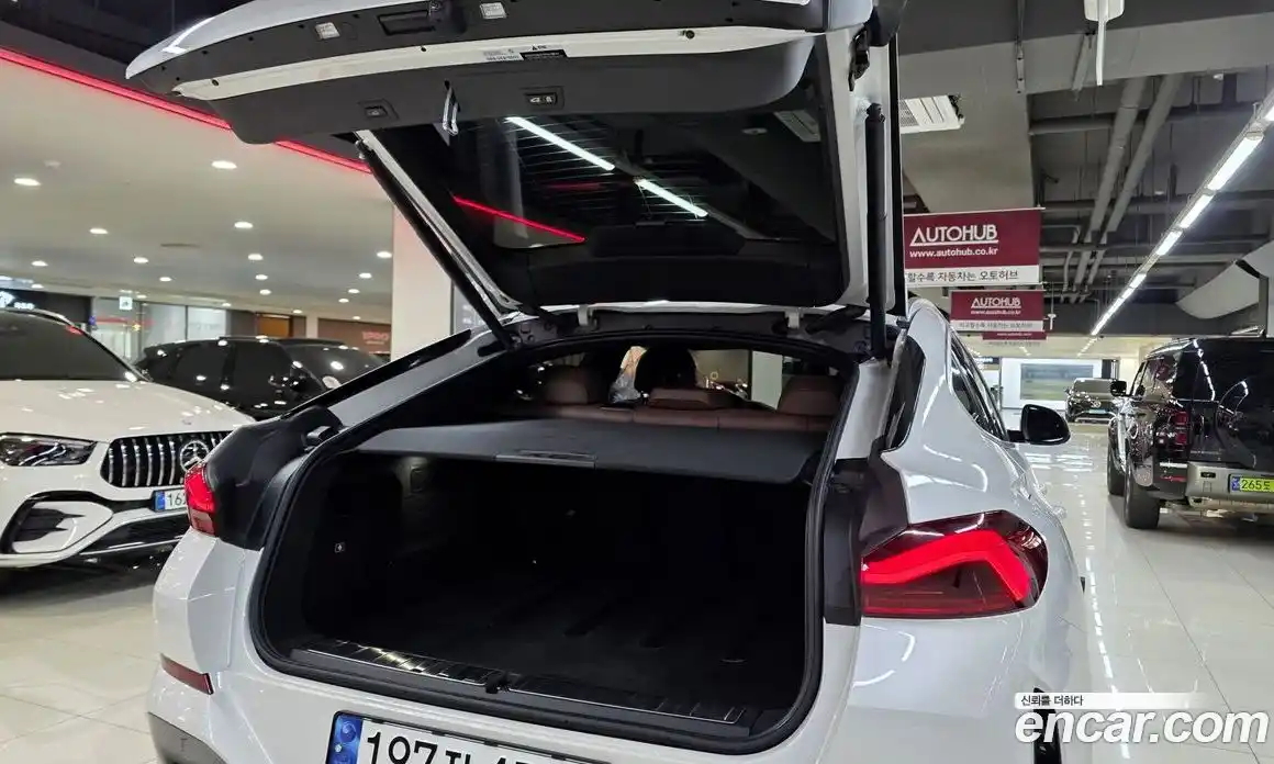 BMW X6 2022 3.0 автомат (гидро), фото 8