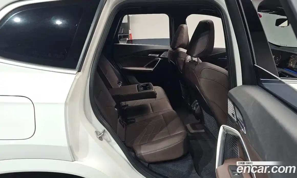 BMW iX1 2023 0.2 автомат (гидро), фото 16