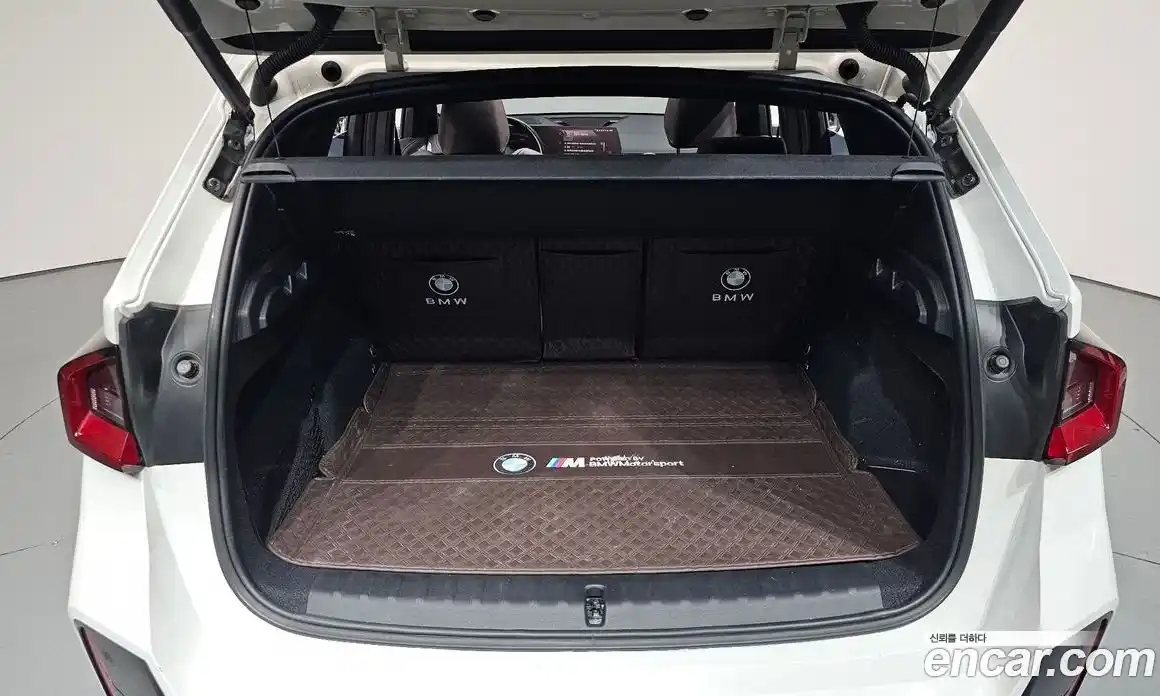 BMW iX1 2023 0.2 автомат (гидро), фото 25