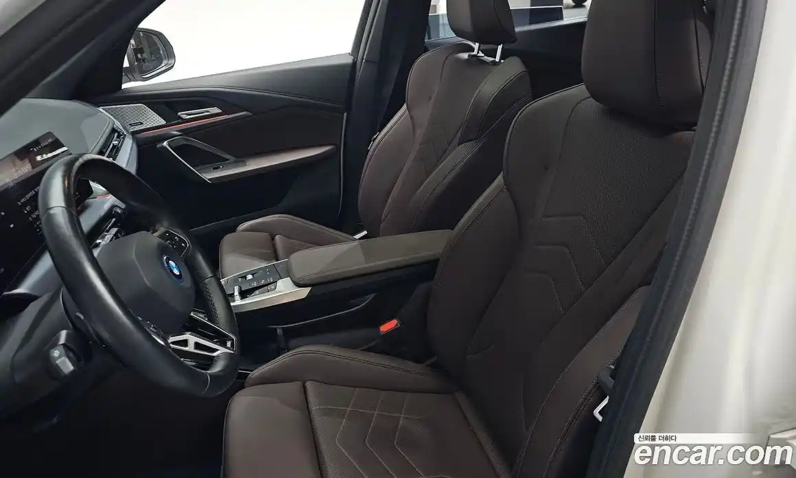 BMW iX1 2023 0.2 автомат (гидро), фото 43
