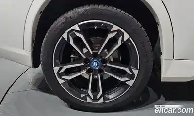 BMW iX1 2023 0.2 автомат (гидро), миниатюра 6