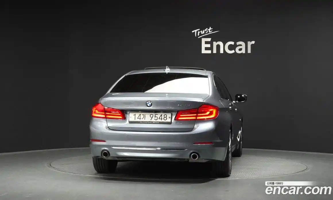 BMW 5 серия 2018 2.0 автомат (гидро), фото 4