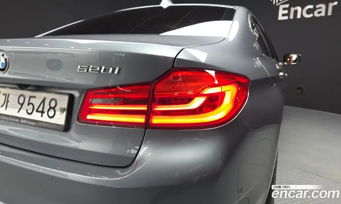 BMW 5 серия 2018 2.0 автомат (гидро), фото 9