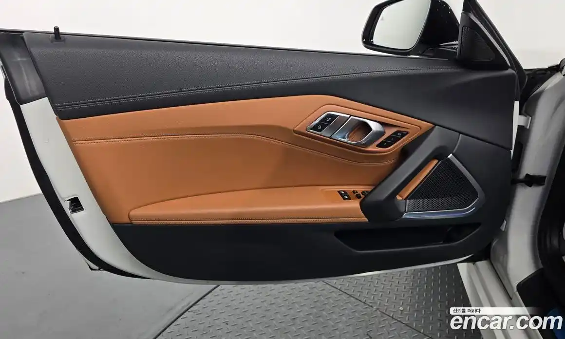 BMW Z4 2022 2.0 автомат (гидро), фото 14