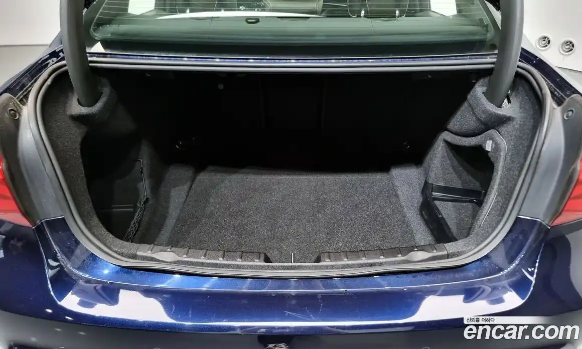 BMW 3 серия 2017 2.0 автомат (гидро), фото 18