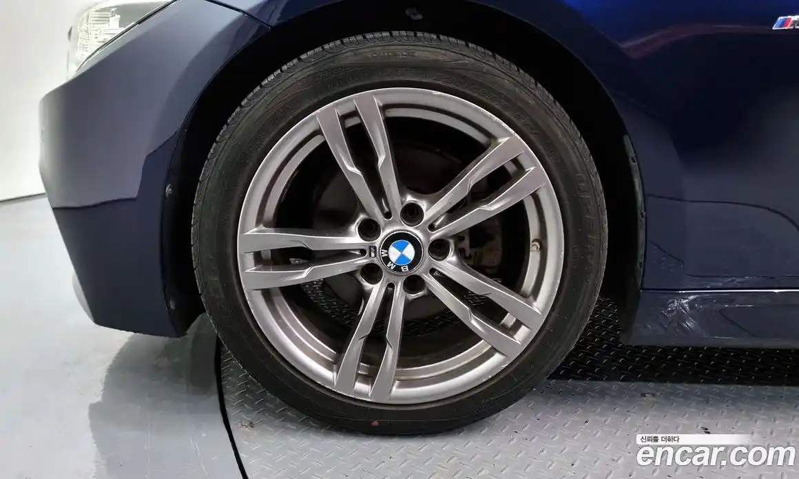 BMW 3 серия 2017 2.0 автомат (гидро), фото 5