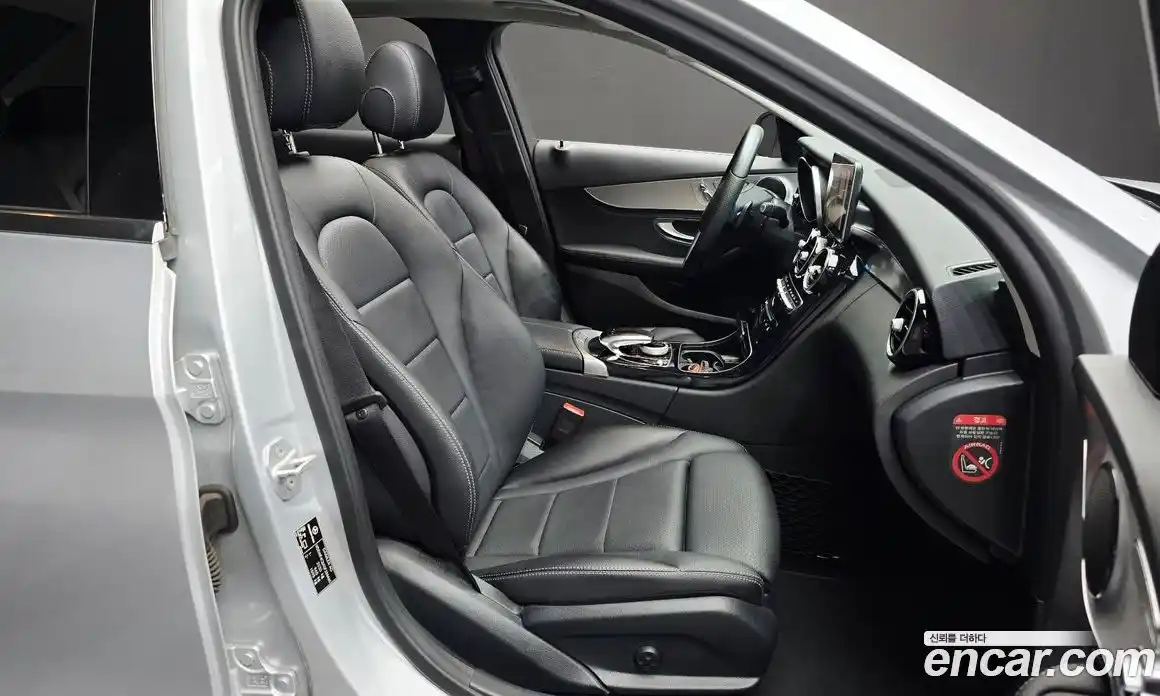 Mercedes-Benz C-Class 2015 2.0 гидро, фото 12 Mercedes-Benz C-Class 2015 2.0 гидро, фото 12