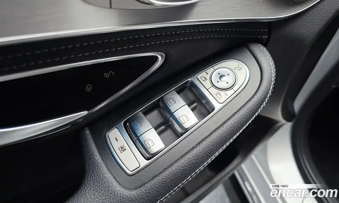 Mercedes-Benz C-Class 2015 2.0 гидро, фото 15 Mercedes-Benz C-Class 2015 2.0 гидро, фото 15