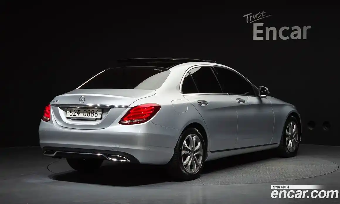 Mercedes-Benz C-Class 2015 2.0 гидро, фото 2 Mercedes-Benz C-Class 2015 2.0 гидро, фото 2