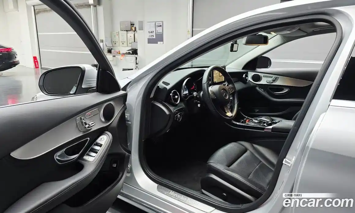 Mercedes-Benz C-Class 2015 2.0 гидро, фото 10 Mercedes-Benz C-Class 2015 2.0 гидро, фото 10