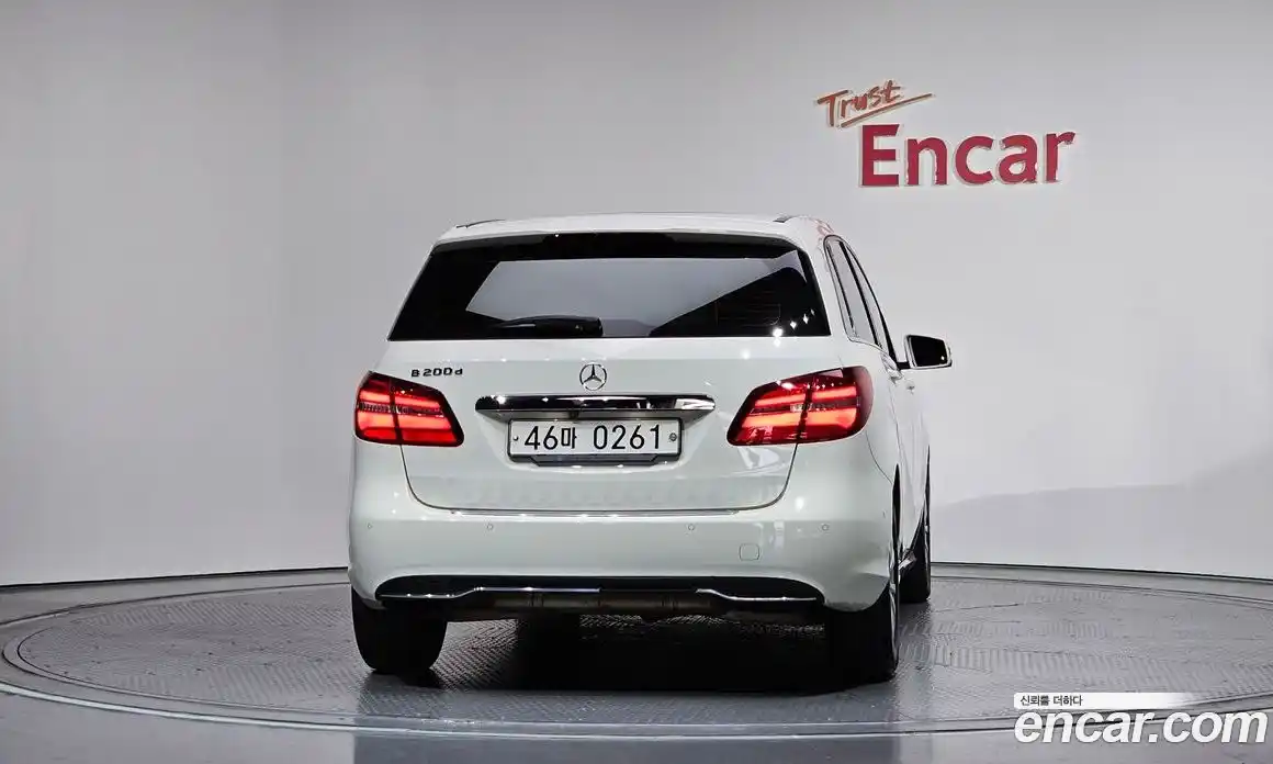 Mercedes-Benz B-Class 2016 2.1 гидро, фото 4 Mercedes-Benz B-Class 2016 2.1 гидро, фото 4