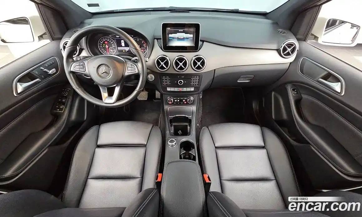Mercedes-Benz B-Class 2016 2.1 гидро, фото 7 Mercedes-Benz B-Class 2016 2.1 гидро, фото 7