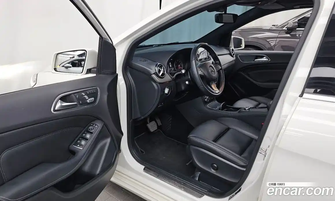 Mercedes-Benz B-Class 2016 2.1 гидро, фото 10 Mercedes-Benz B-Class 2016 2.1 гидро, фото 10