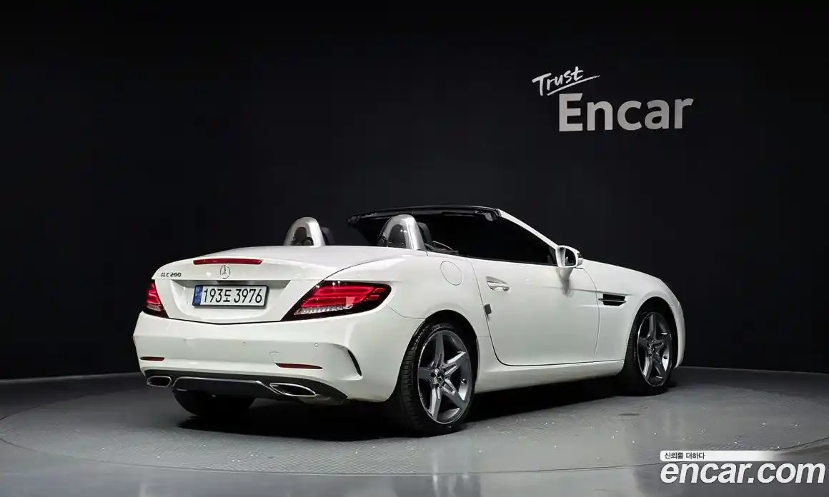 Mercedes-Benz SLC-Class 2018 2.0 гидро, фото 2 Mercedes-Benz SLC-Class 2018 2.0 гидро, фото 2