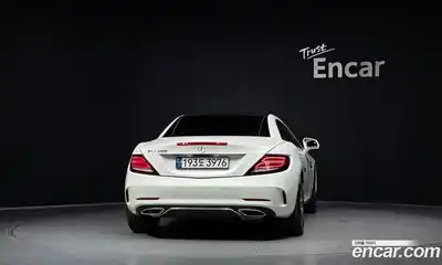 Mercedes-Benz SLC-Class 2018 2.0 гидро, миниатюра 4 Mercedes-Benz SLC-Class 2018 2.0 гидро, миниатюра 4